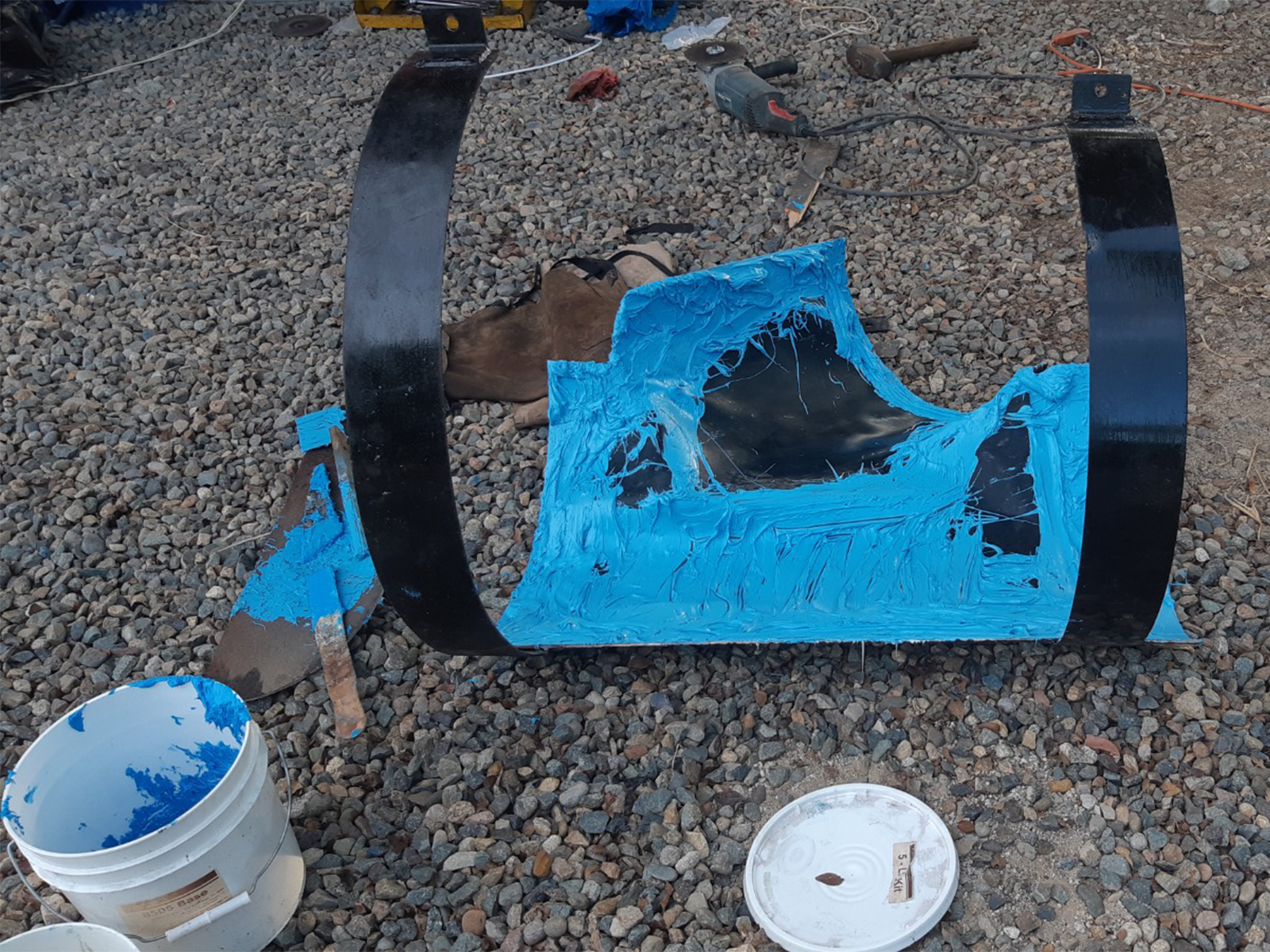 Reparación de fuga en tubería con compuestos cerámicos